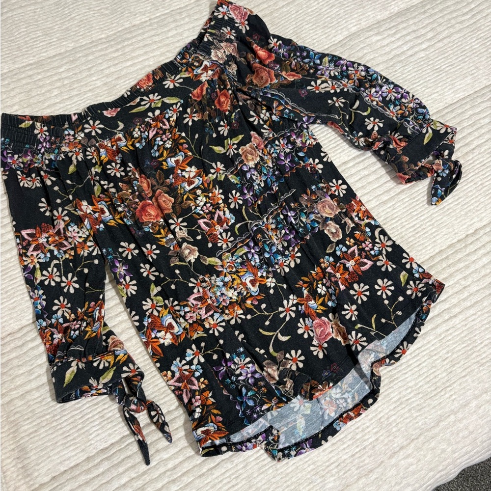 Daniel Rainn Black Floral Off-Shoulder Tie-Sleeve Blouse